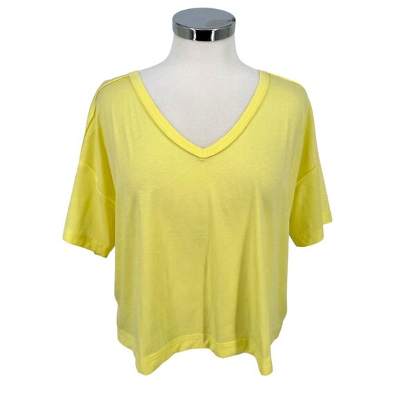 C&C California Boxy Yellow V-Neck  Tee 100% Pima Cotton Size Large NWT - Picture 1 of 10